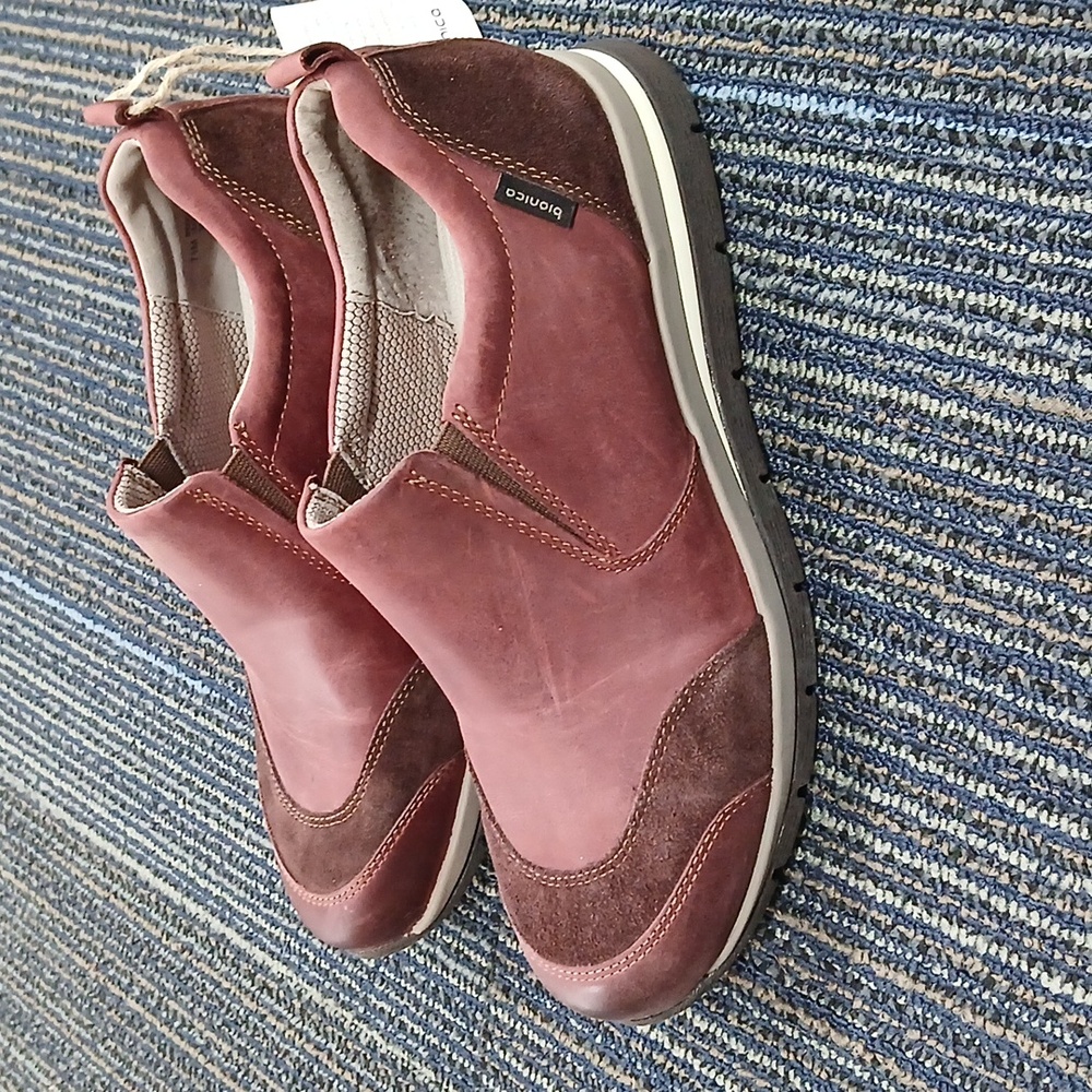 NEW Bionica Talma Burgundy Leather Slip-On Size 7.5 - Picture 4 of 9
